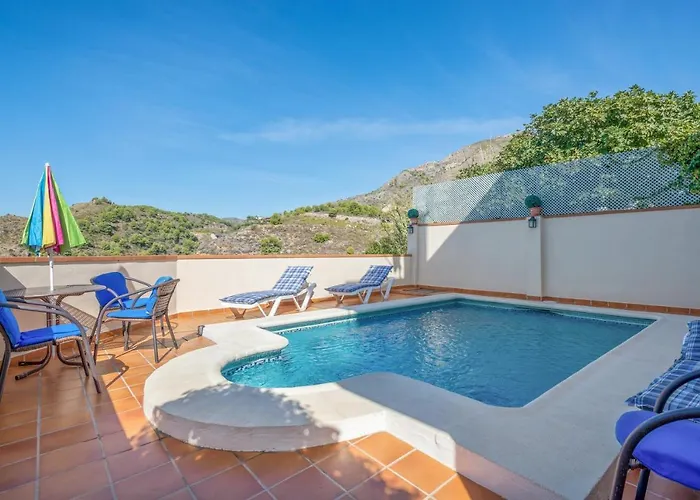 Charming House With Sea View, And Private Pool 度假居 内尔哈