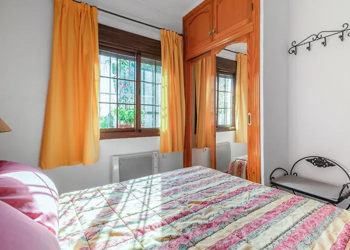 Seaside Retreat: Nerja's Two-bedroom Oasis With Pool And Views Holiday home *